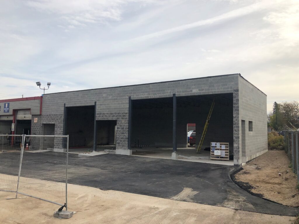 227 Manitou Drive | Automotive Garage Space LEASED