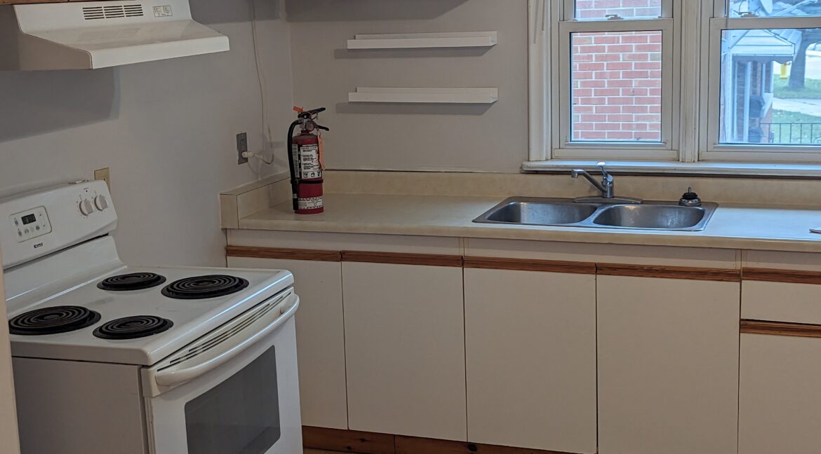 608 Guelph St Kitchener Main Floor - kitchen