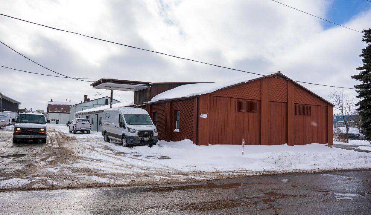 CW_11-HENRY_EXTERIOR-8