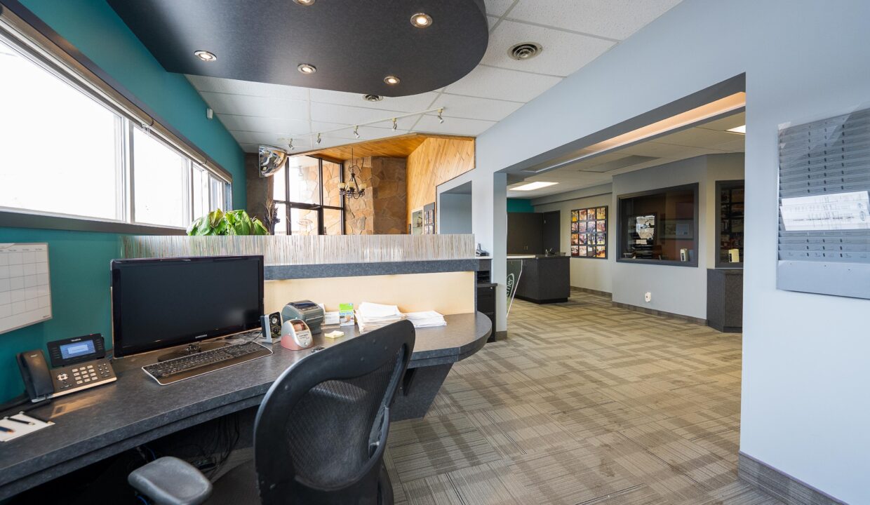 CW_11-HENRY_INTERIOR-1