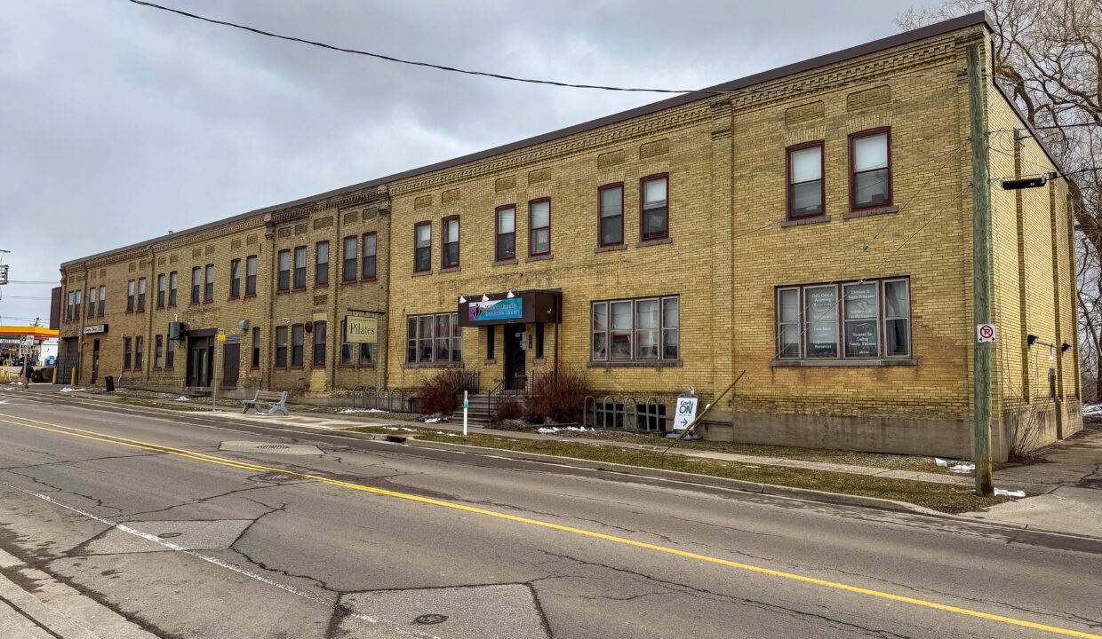 CW_163-181-NewHam_Exterior-10