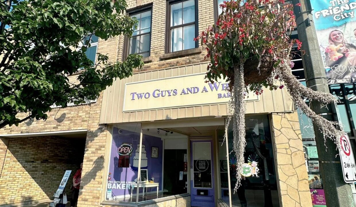 519 Dundas 21 v2