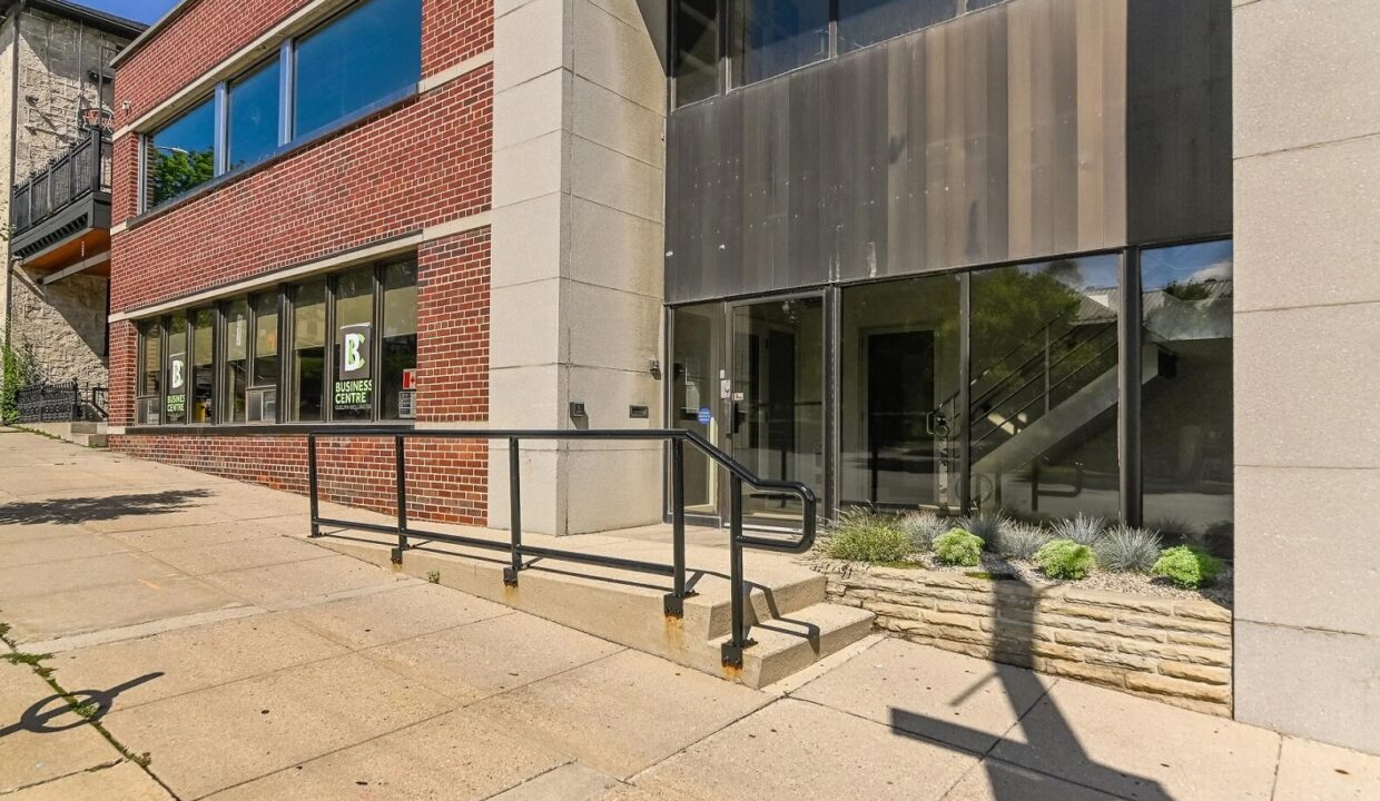 8macdonell5.jpg
