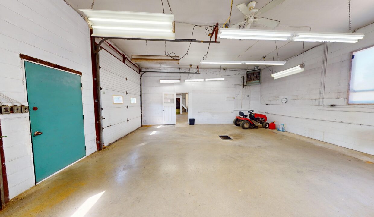 585009-Beachville-Rd-Woodstock-Workshop-07302026_150452