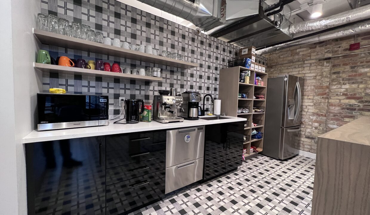 165 King 2nd floor (17)