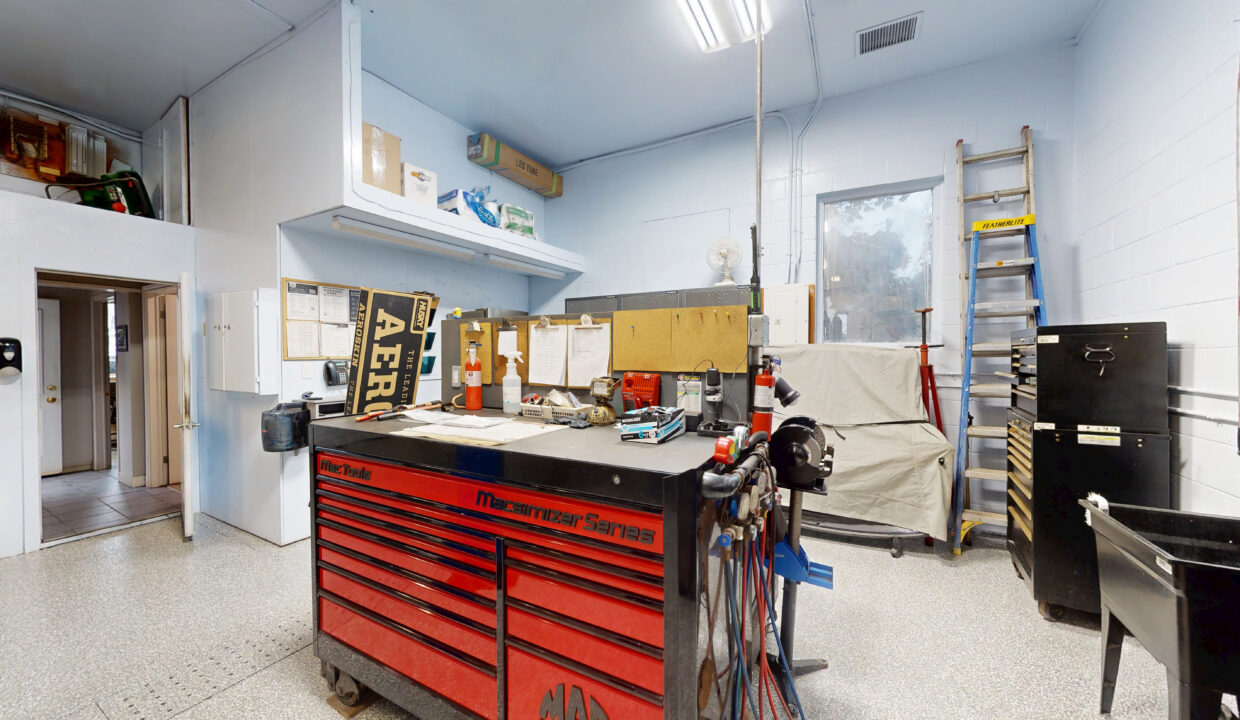 CW_839-Dundas_Interior-4