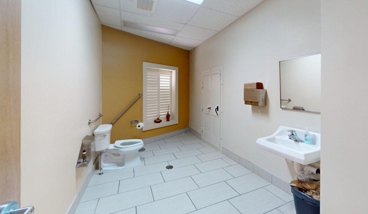 3-Arthur-St-S-Elmira-Photo-10